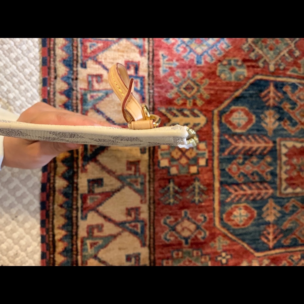 Auth Louis Vuitton pouch wristlet - Picture 5 of 8